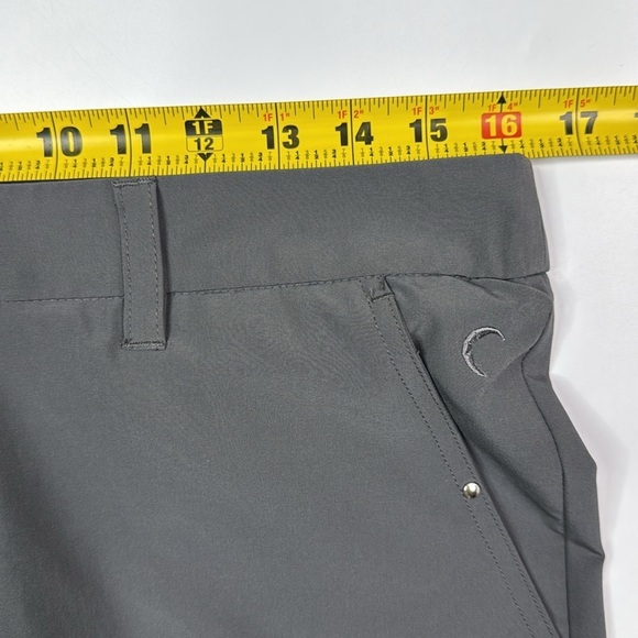 Zyia Active Gray Clubhouse Shorts Size Large - Picture 3 of 7